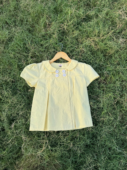 Lily in butter yellow